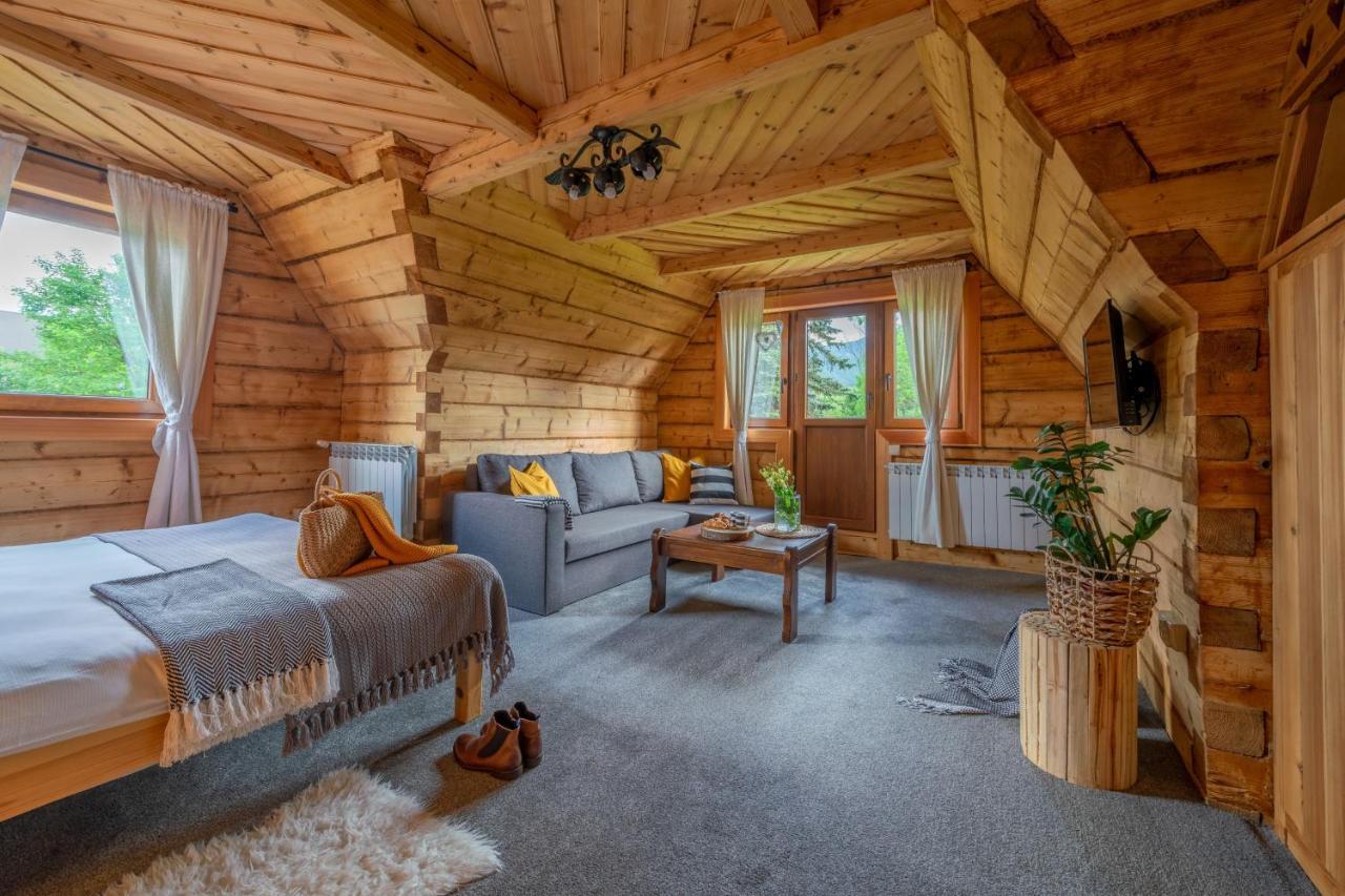 Chalet Folk
