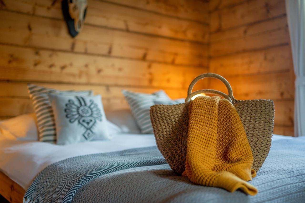 Folk Chalet *