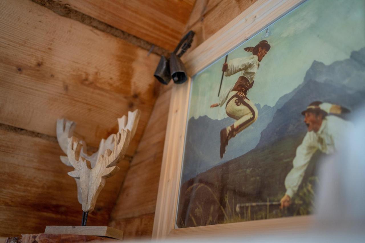Chalet Folk *